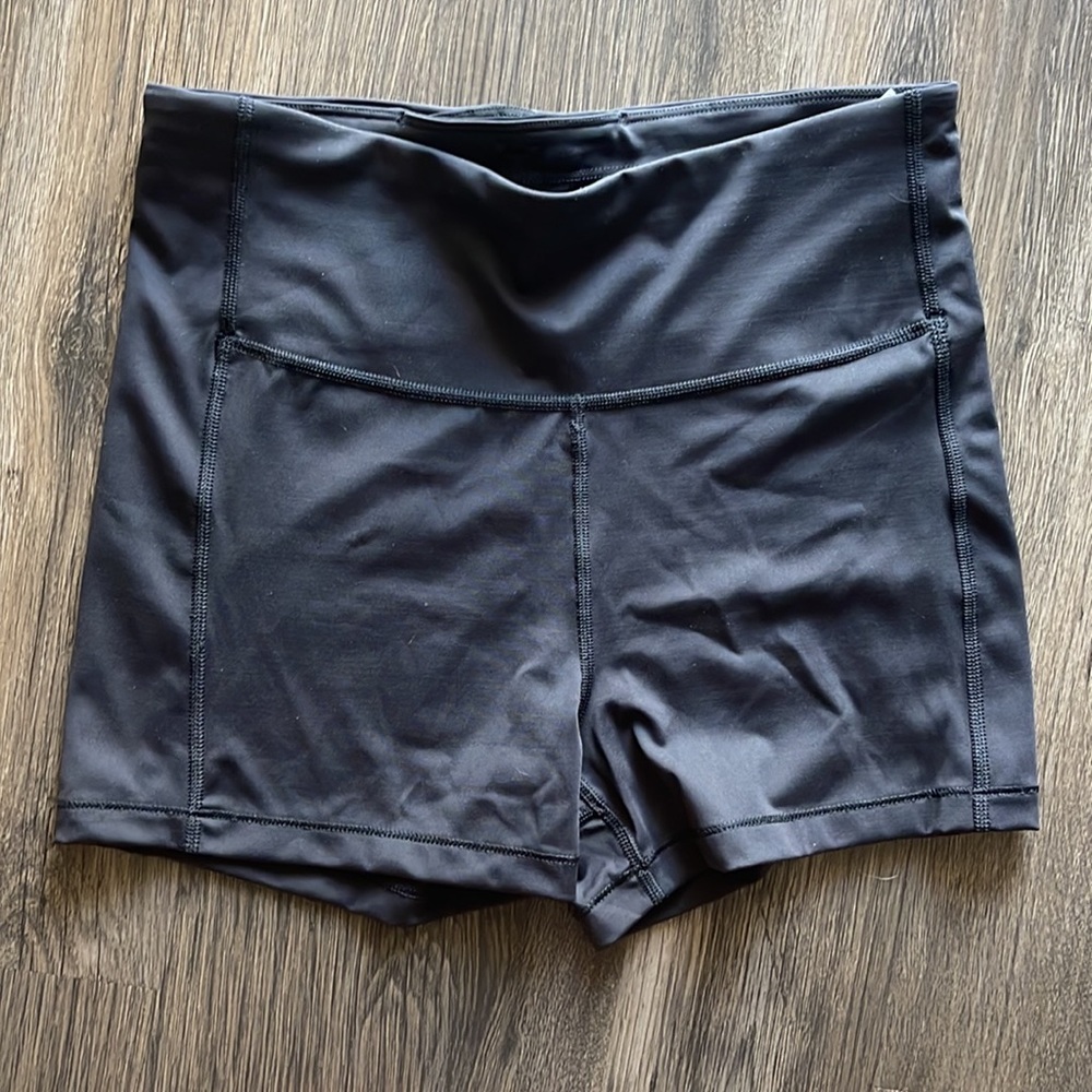 Athleta Ultimate Shortie